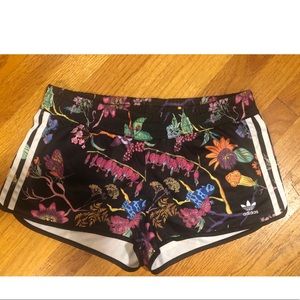 Adidas Track Shorts Poisonous Garden Print-M